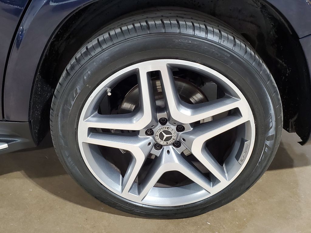 Used 2018 Mercedes-Benz GLS 550 4MATIC image 47