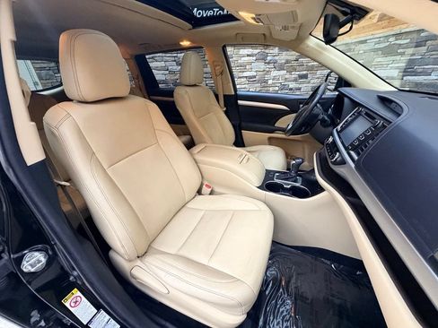 Used 2014 Toyota Highlander XLE AWD/4WD image 43