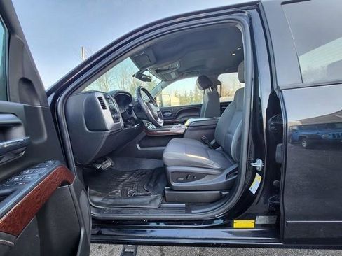 Used 2017 GMC Sierra 1500 SLE w/ SLE Value Package image 10