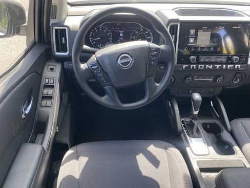 New 2025 Nissan Frontier SV image 35