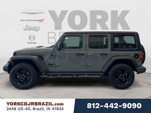 Used 2021 Jeep Wrangler Unlimited Sport AWD/4WD image 2