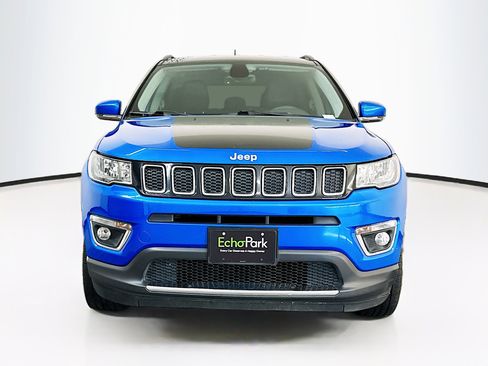 Used 2018 Jeep Compass Limited w/ Navigation Group AWD/4WD image 2