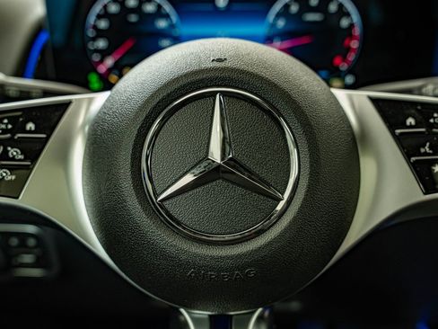 New 2026 Mercedes-Benz GLB 250 4MATIC image 20