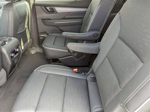 Used 2025 Buick Enclave Sport Touring w/ Power Package image 26