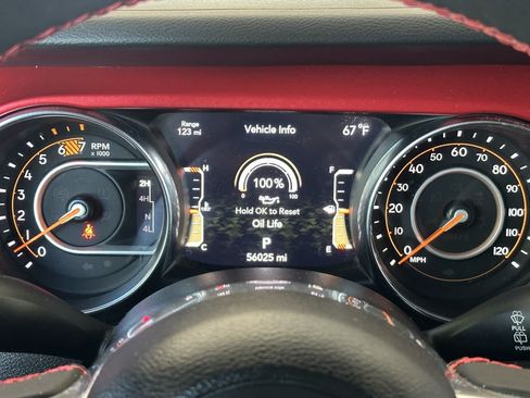 Used 2023 Jeep Wrangler Unlimited Rubicon AWD/4WD image 28