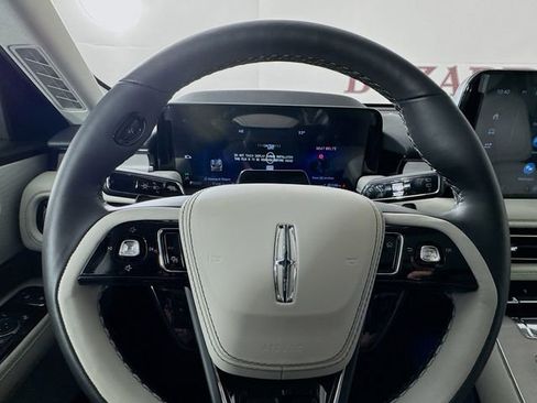 New 2026 Lincoln Aviator Reserve w/ Luxury Package image 11