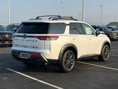 New 2026 Nissan Pathfinder SL