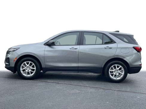 Used 2024 Chevrolet Equinox LS w/ LPO, Floor Liner Package FWD image 19