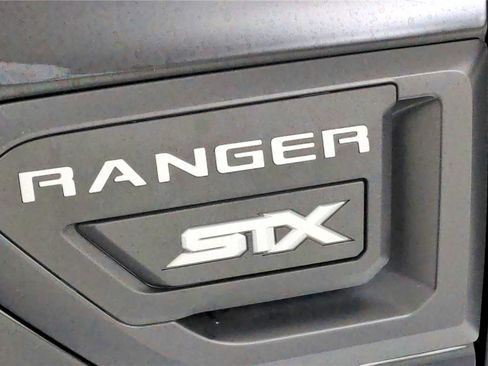 Used 2021 Ford Ranger XL w/ FX4 Off-Road Package image 18