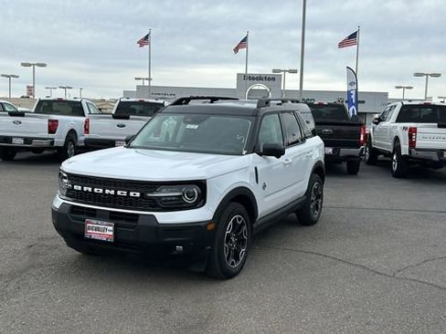 Used 2025 Ford Bronco Sport Outer Banks w/ Outer Banks Tech Package+ image 8