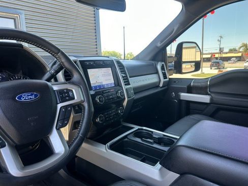 Used 2020 Ford F250 Lariat w/ Lariat Value Package AWD/4WD image 13