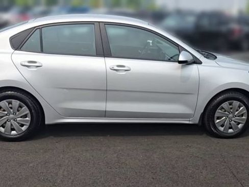 Used 2020 Kia Rio LX FWD image 2