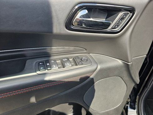 Used 2023 Dodge Durango GT image 27