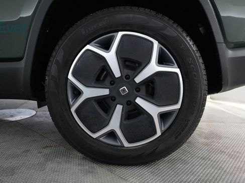 Used 2023 Rivian R1S Adventure AWD/4WD image 9