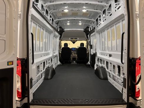 New 2026 Ford Transit 350 148 High Roof AWD image 28