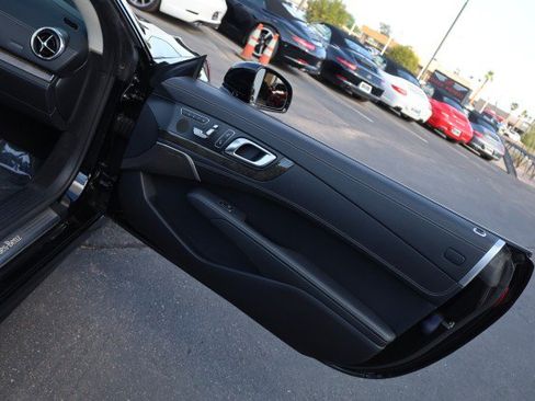 Used 2014 Mercedes-Benz SL 550 image 39