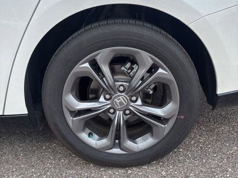 Used 2025 Honda Accord EX-L image 11