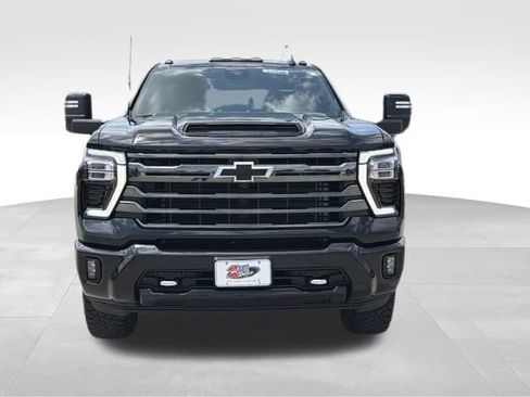 Certified 2024 Chevrolet Silverado 2500 High Country w/ Midnight Edition AWD/4WD image 8
