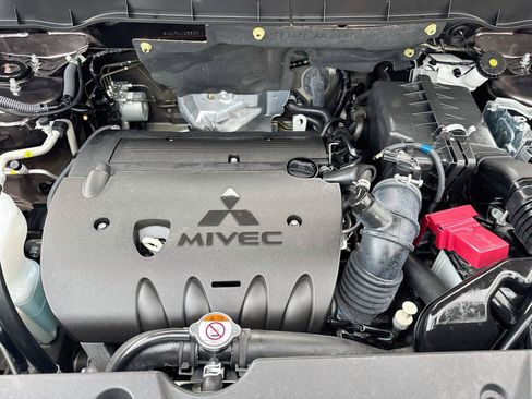 Used 2024 Mitsubishi Outlander Sport AWD image 30