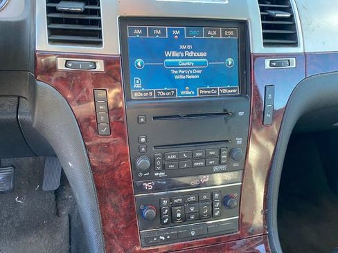 Used 2009 Cadillac Escalade EXT Base image 8