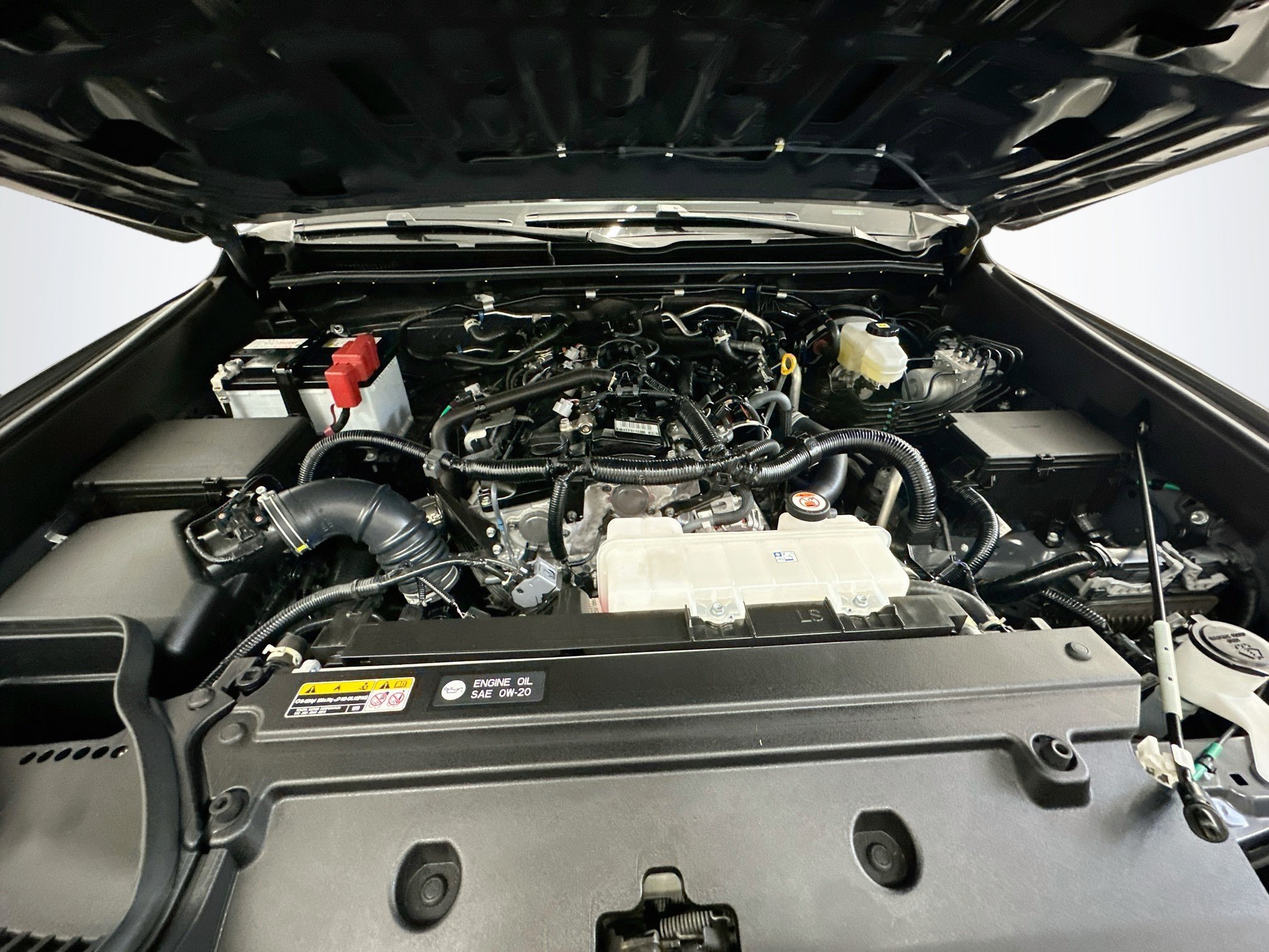 Used 2025 Toyota 4Runner SR5 AWD/4WD image 34