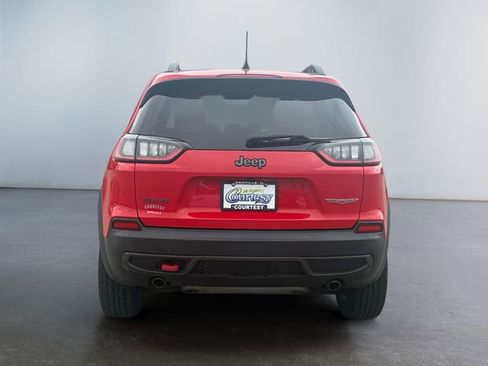 Used 2019 Jeep Cherokee Trailhawk image 4