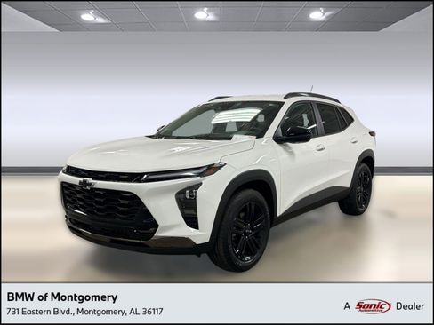 Used 2025 Chevrolet Trax ACTIV w/ Driver Confidence Package image 1