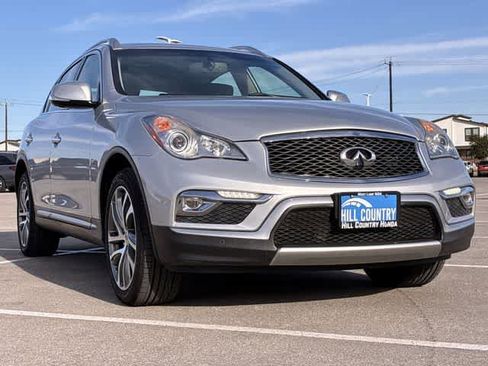 Used 2017 INFINITI QX50 2WD w/ Deluxe Touring Package image 10