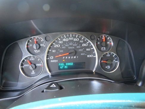 Used 2015 GMC Savana 2500 RWD image 9