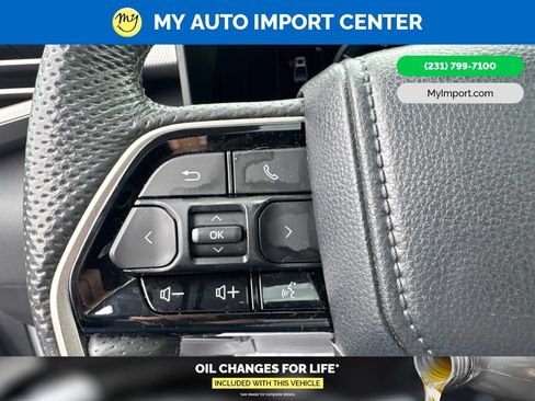 Used 2024 Toyota Tundra Limited AWD/4WD image 17