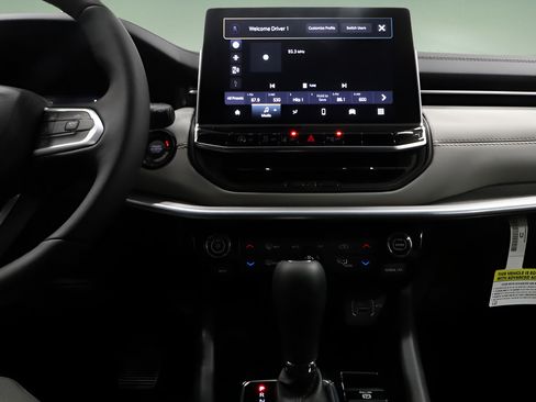 New 2026 Jeep Compass Limited AWD/4WD image 18