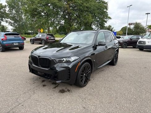 Used 2024 BMW X5 xDrive40i w/ M Sport Package AWD/4WD image 1