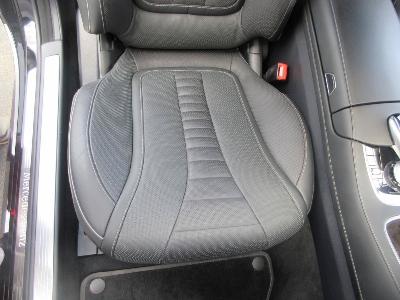 Used 2020 Mercedes-Benz S 560 4MATIC Coupe w/ AMG Line Exterior image 28