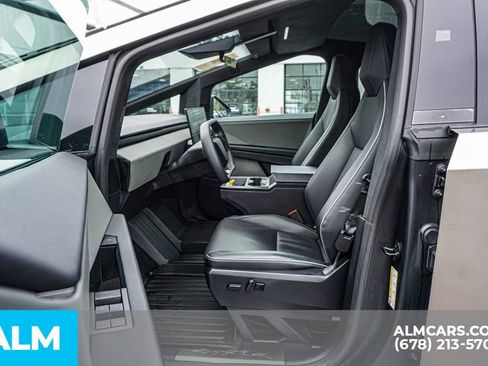 Used 2025 Tesla Cybertruck AWD Crew Cab image 20