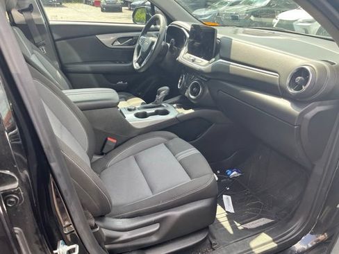 Used 2024 Chevrolet Blazer LT w/ Convenience Package FWD image 14