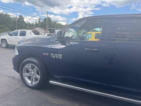 Used 2015 RAM 1500 Express AWD/4WD image 4
