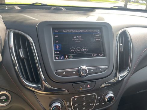 Used 2022 Chevrolet Equinox RS image 16