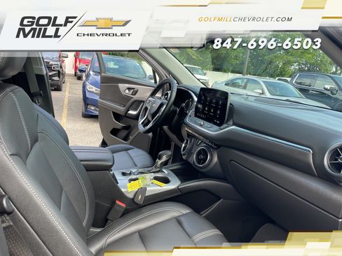 Used 2024 Chevrolet Blazer LT w/ Midnight/Sport Edition FWD image 31