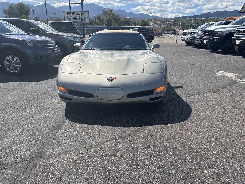 Used 2002 Chevrolet Corvette Convertible w/ Preferred Equipment Group2 RWD image 2