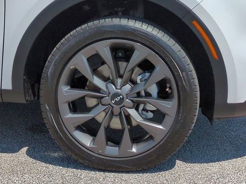 Used 2023 Kia Sorento SX Prestige image 11