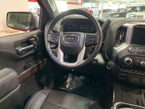 Used 2022 GMC Sierra 1500 SLT w/ SLT Premium Plus Package image 17