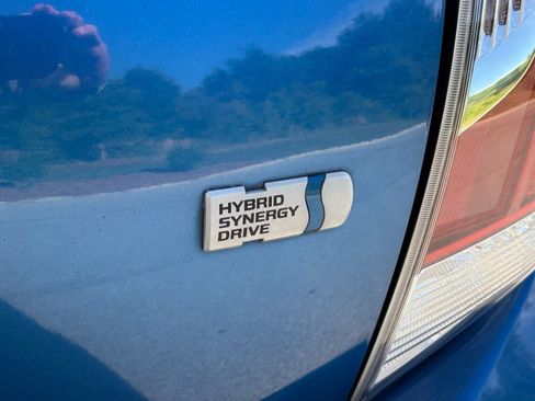 Used 2015 Toyota Prius C Four FWD image 3