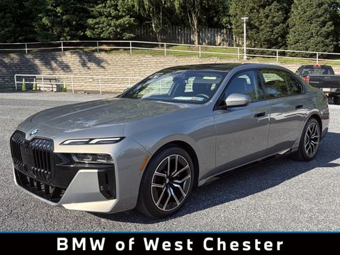 Certified 2023 BMW 760i xDrive w/ Luxury Rear Seating Package AWD/4WD image 1