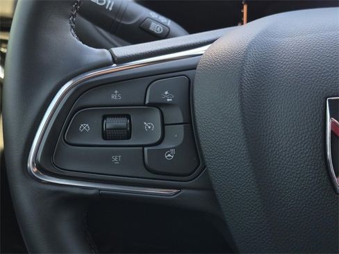 Used 2025 Buick Envista Avenir image 16