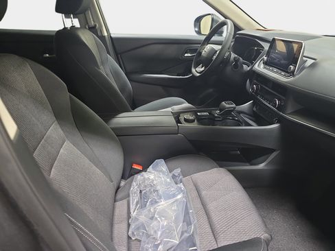 New 2026 Nissan Rogue SV AWD/4WD image 10