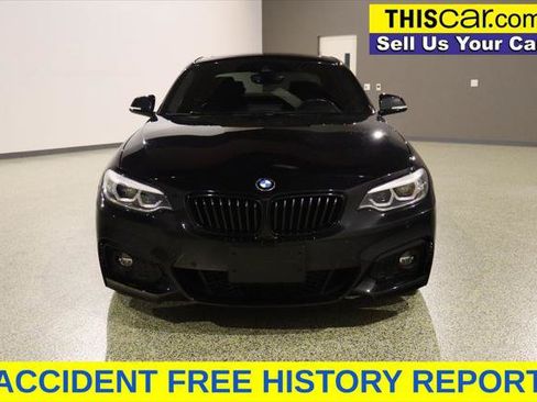 Used 2020 BMW 230i Coupe w/ M Sport Package RWD image 3