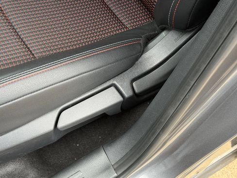 Used 2026 Nissan Kicks SR AWD/4WD image 18