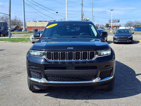 Used 2023 Jeep Grand Cherokee L Laredo image 22