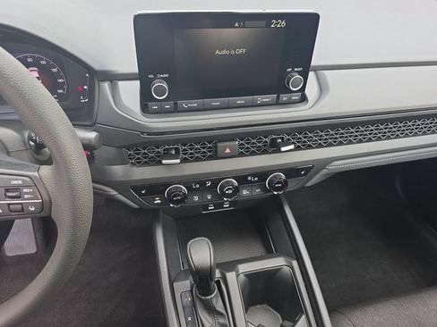 Used 2025 Honda Accord SE image 21