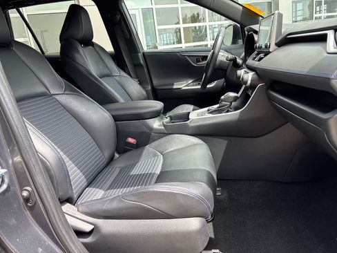 Used 2020 Toyota RAV4 XSE w/ XSE Grade Weather Package AWD/4WD image 27